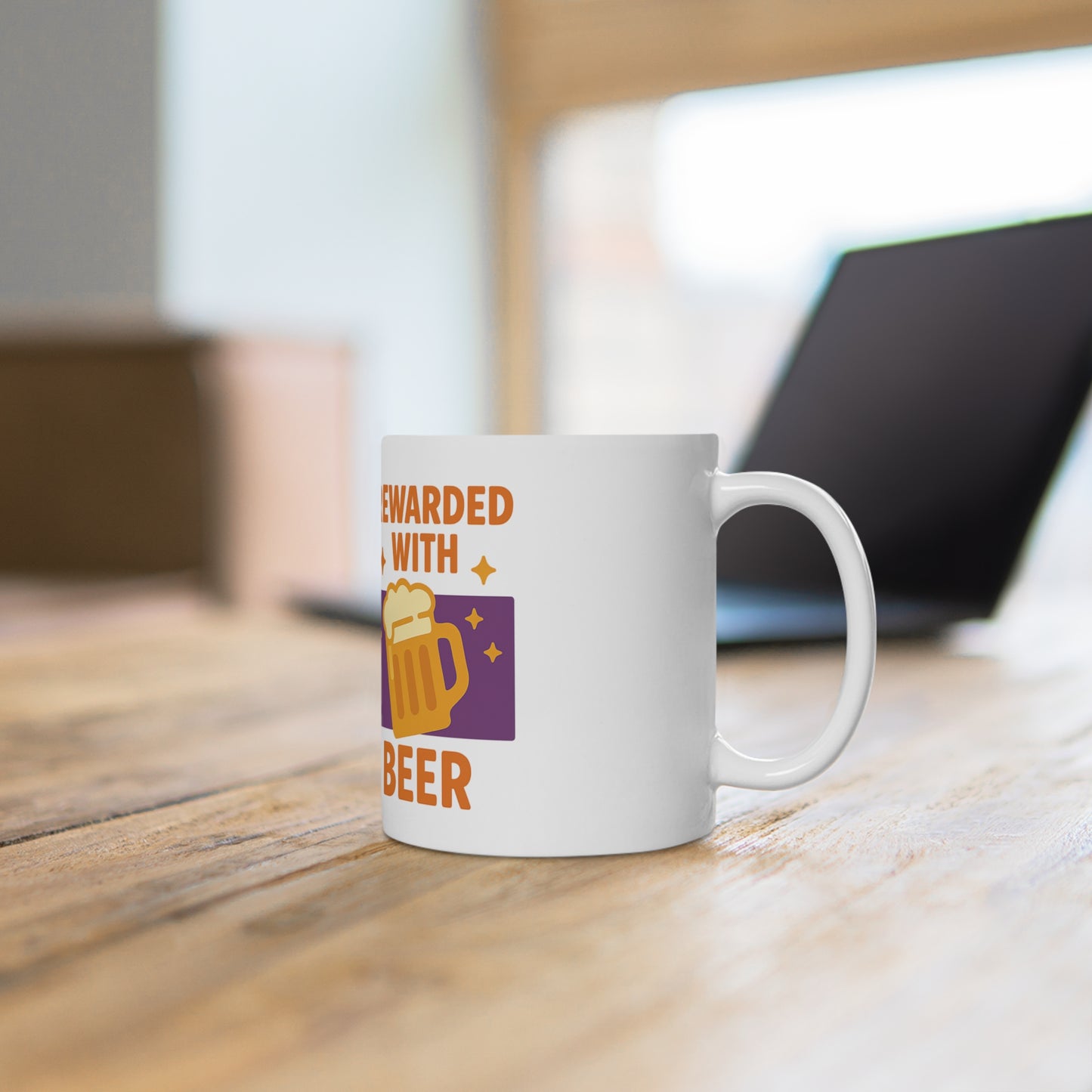 Keramische tas: angetrieben von Kaffee, belohnt mit Bier