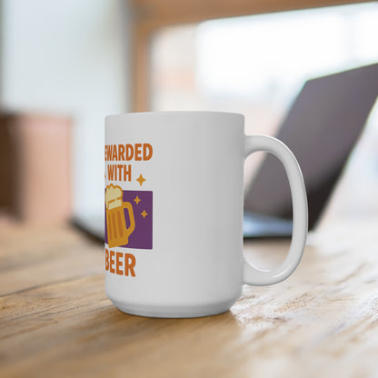 Keramische tas: powered by Coffee, rewarded with beer