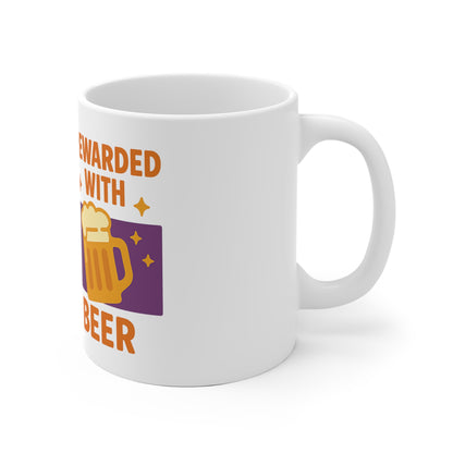 Keramische tas: powered by Coffee, rewarded with beer